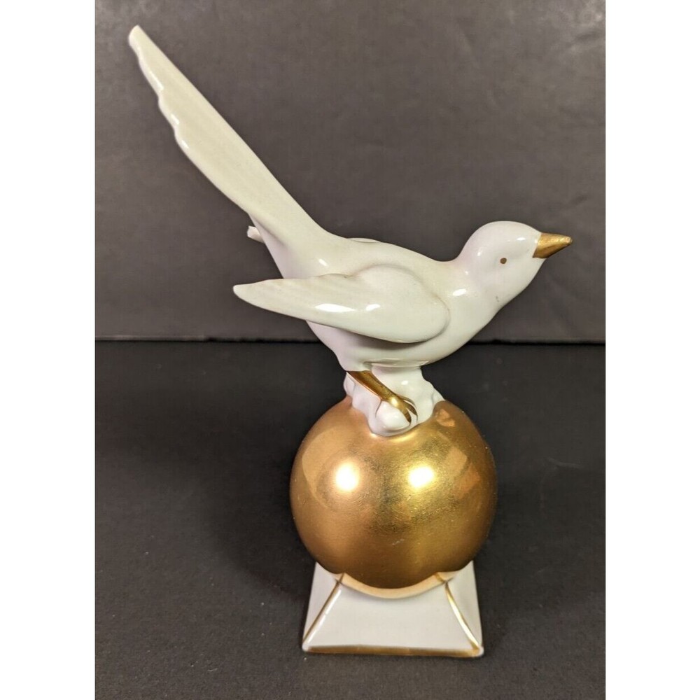 Gerold Porzellan #4939 Magpie on Gold Ball Bird Figurine - VTG Bavarian